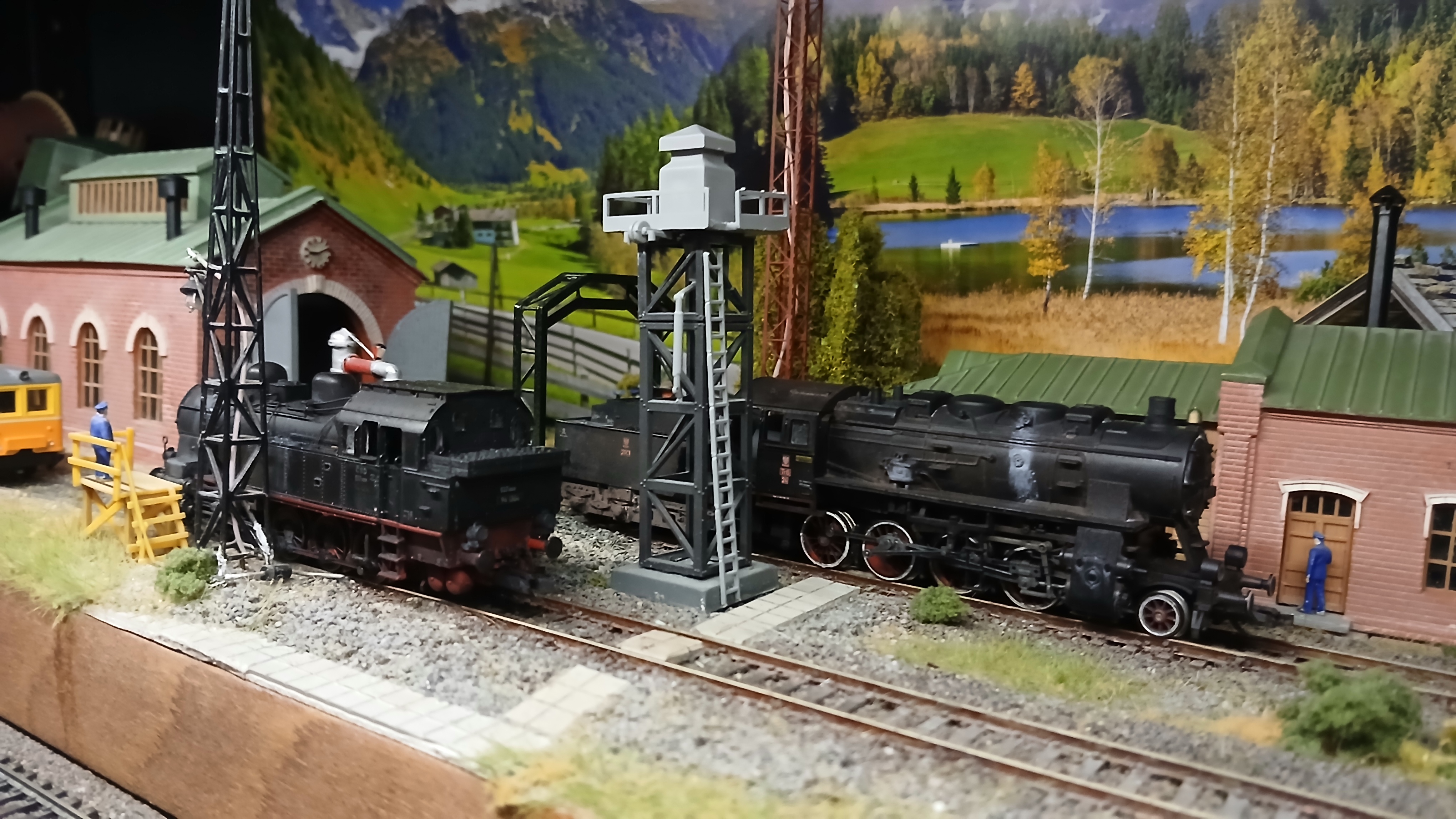 Состаренные модели паровозов С.Н. Бородина на диораме Депо Н.Н. Гундорова